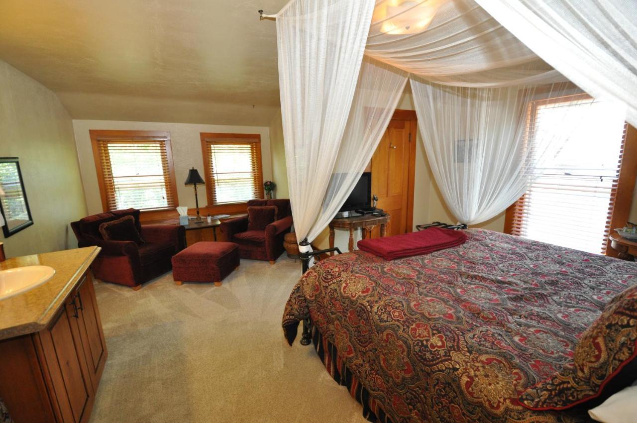 مانيتو سبرينغز Avenue Hotel Bed And Breakfast المظهر الخارجي الصورة