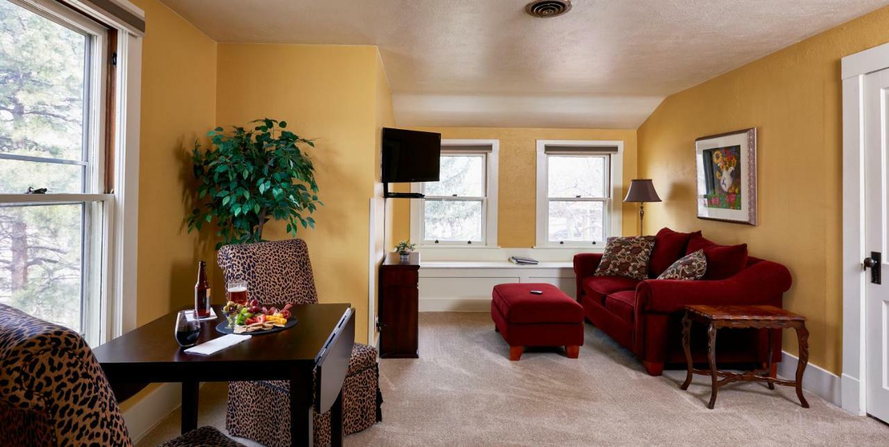 مانيتو سبرينغز Avenue Hotel Bed And Breakfast المظهر الخارجي الصورة