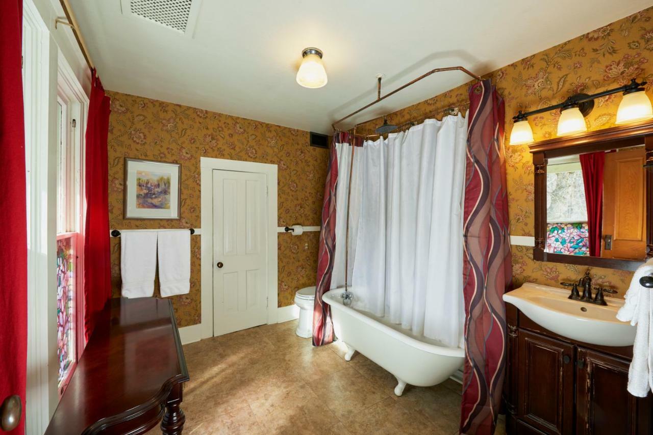 مانيتو سبرينغز Avenue Hotel Bed And Breakfast المظهر الخارجي الصورة